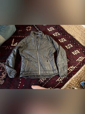 Women’s REI packable lightweight winter puffer jacket in
